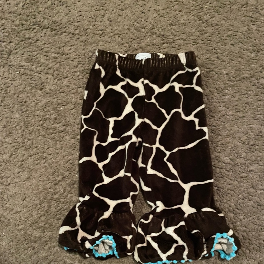 Mud Pie Brown and White Giraffe Print Ruffle Pants